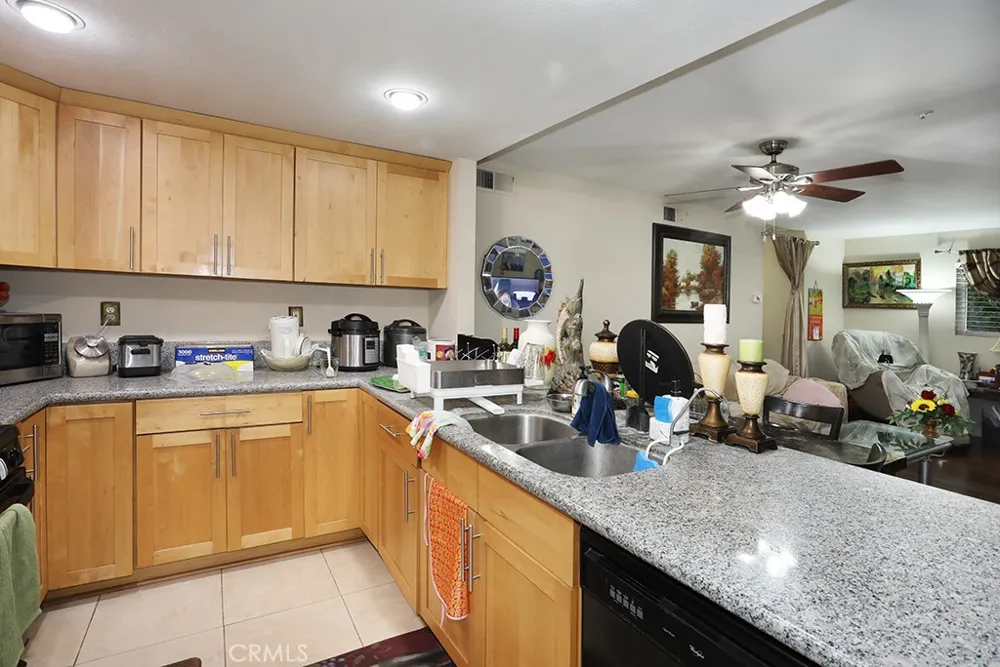 7912 2nd #6 Stanton, CA 90680