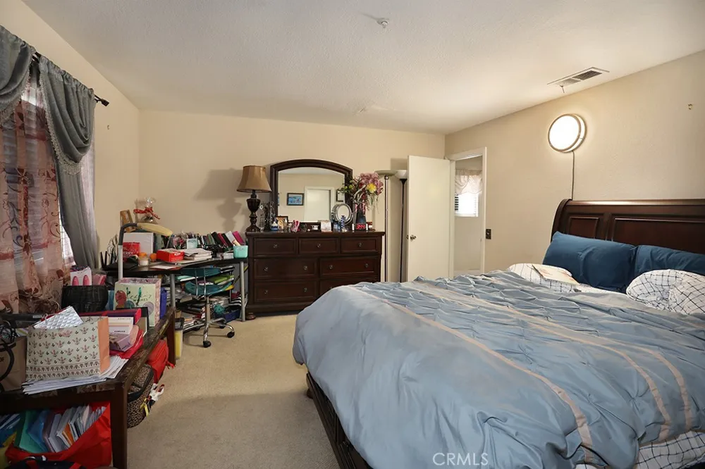 7912 2nd #6 Stanton, CA 90680