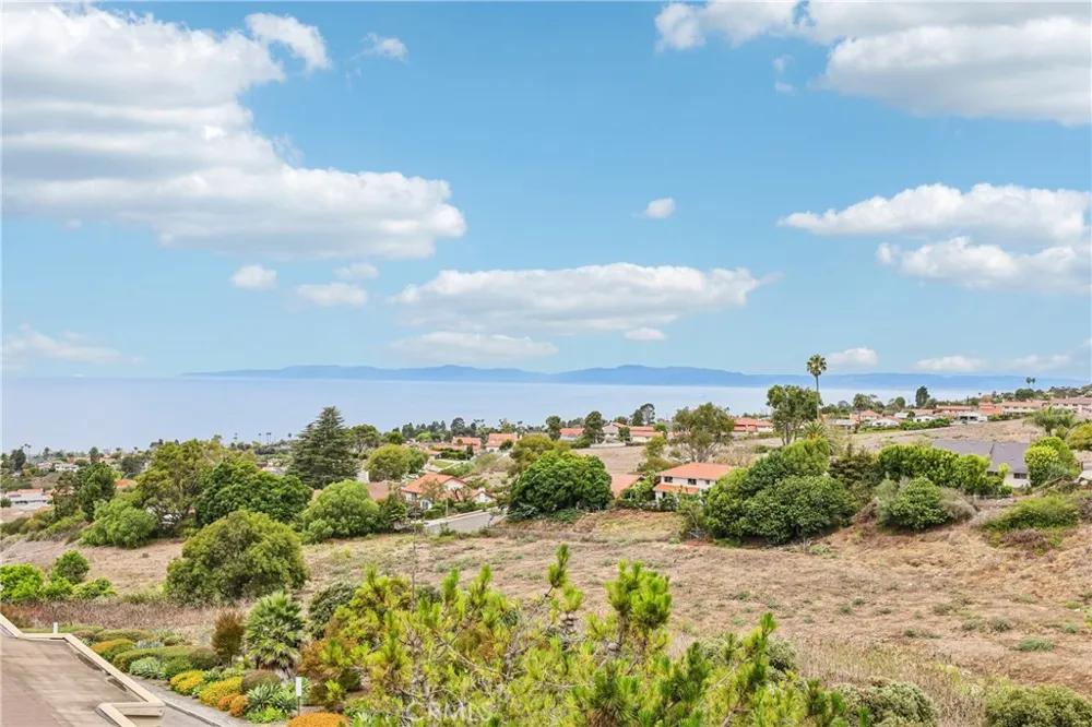 6542 Ocean Crest Drive #B306 Rancho Palos Verdes, CA 90275
