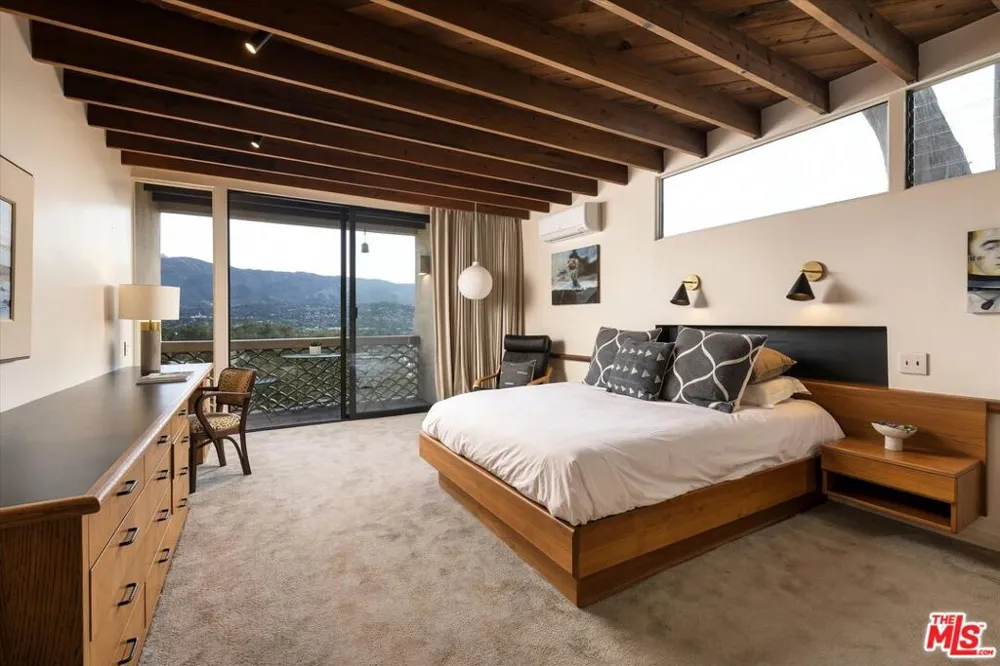 1410 La Cima Road Santa Barbara, CA 93101