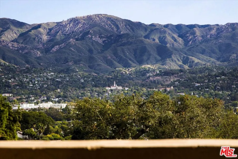 1410 La Cima Road Santa Barbara, CA 93101