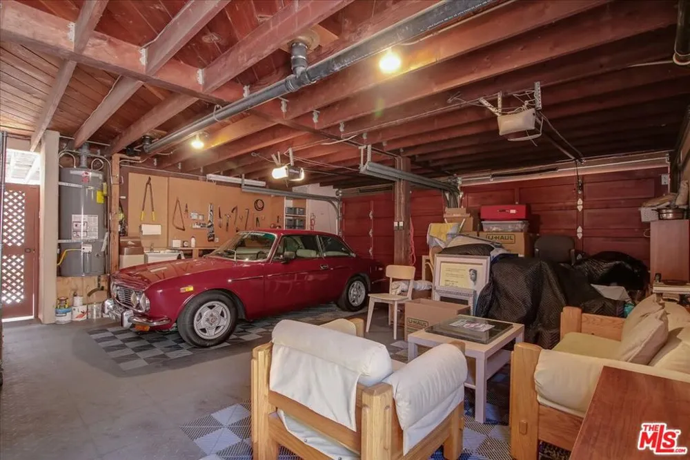 1410 La Cima Road Santa Barbara, CA 93101