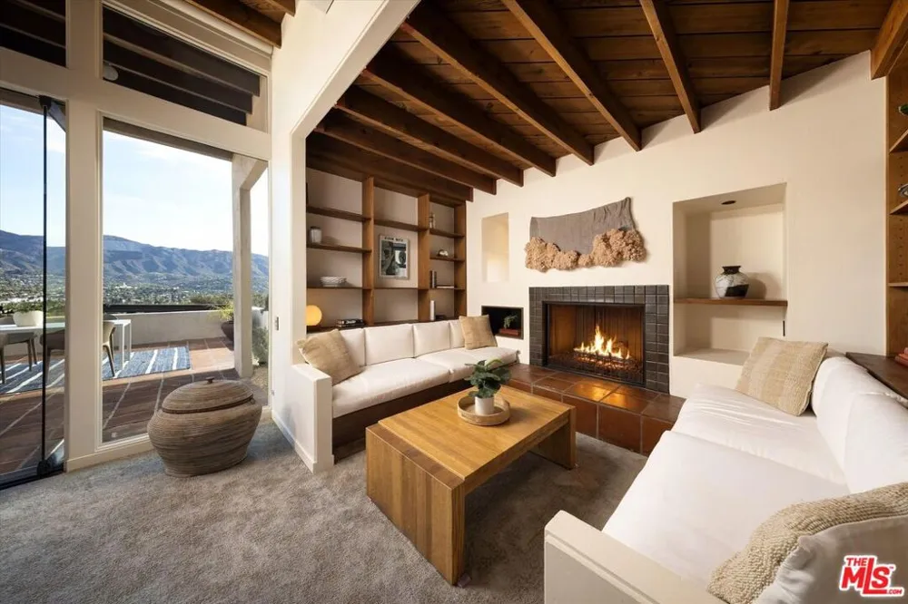 1410 La Cima Road Santa Barbara, CA 93101