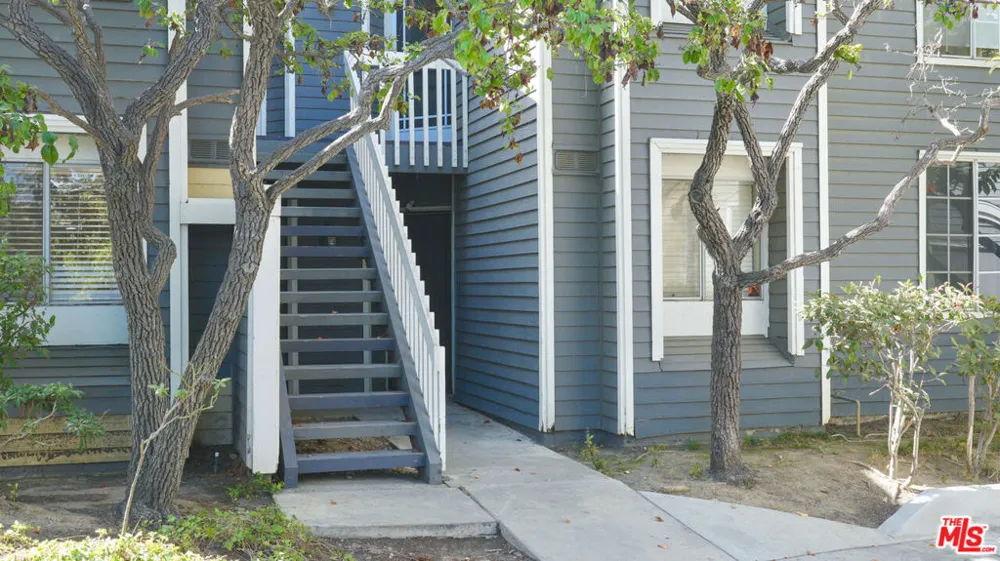 25545 Pine Creek Lane Los Angeles, CA 90744