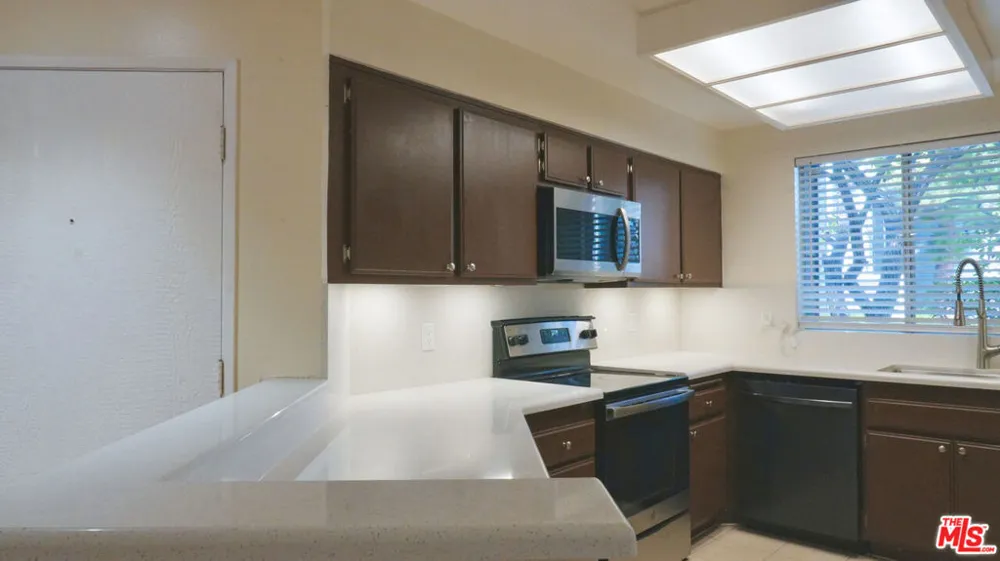 25545 Pine Creek Lane Los Angeles, CA 90744