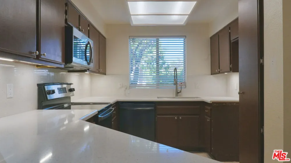 25545 Pine Creek Lane Los Angeles, CA 90744