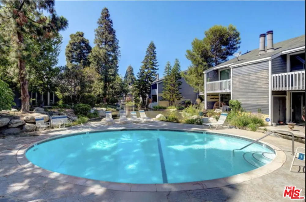 25545 Pine Creek Lane Los Angeles, CA 90744