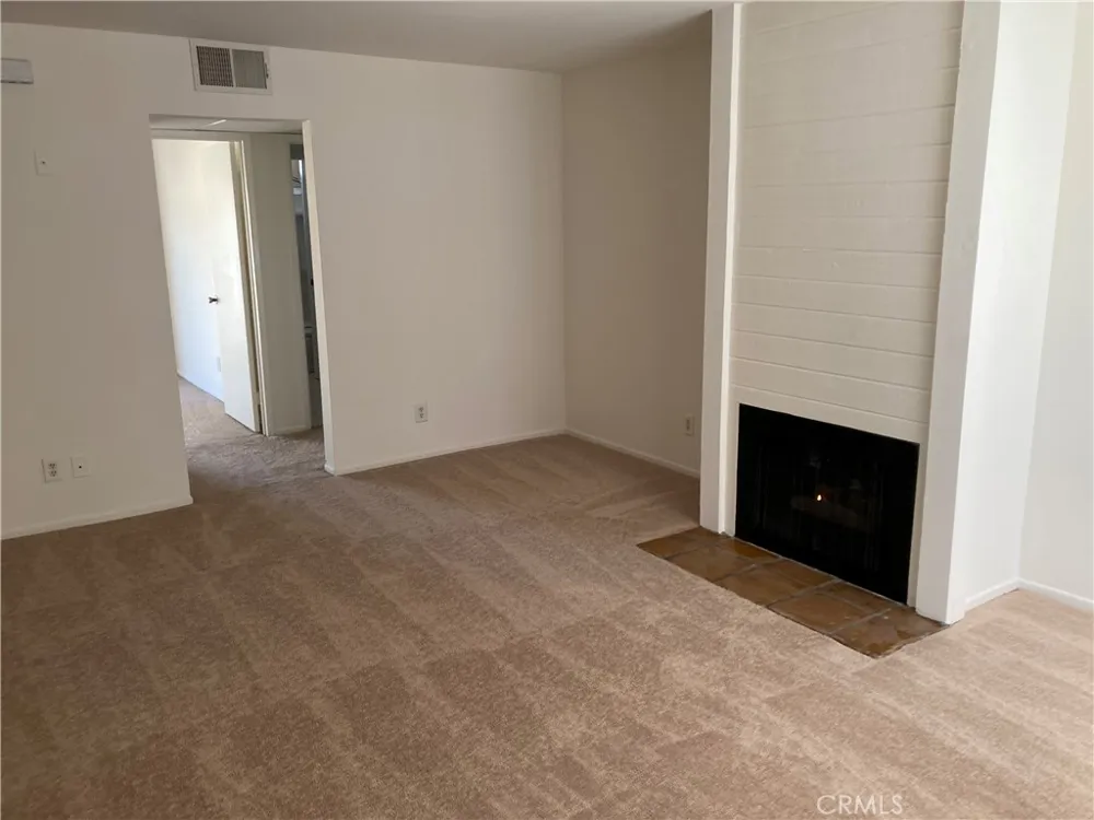 8505 Columbus Avenue #315 North Hills, CA 91343