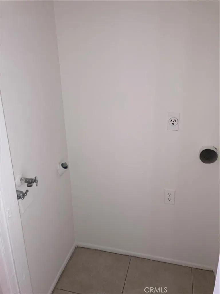 8505 Columbus Avenue #315 North Hills, CA 91343
