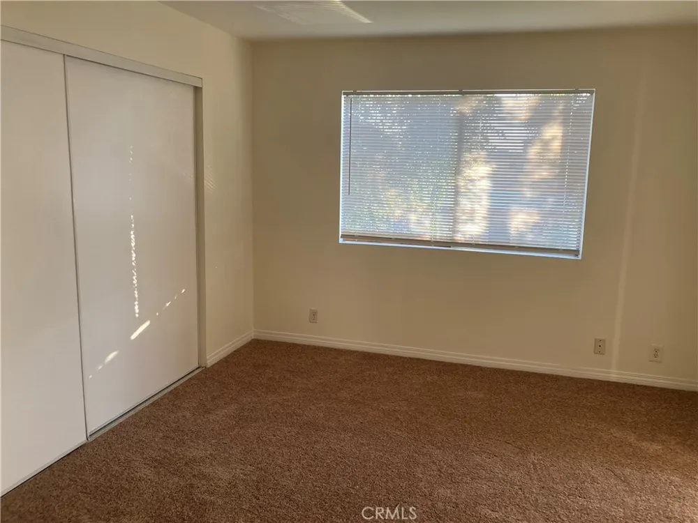8505 Columbus Avenue #211 North Hills, CA 91343