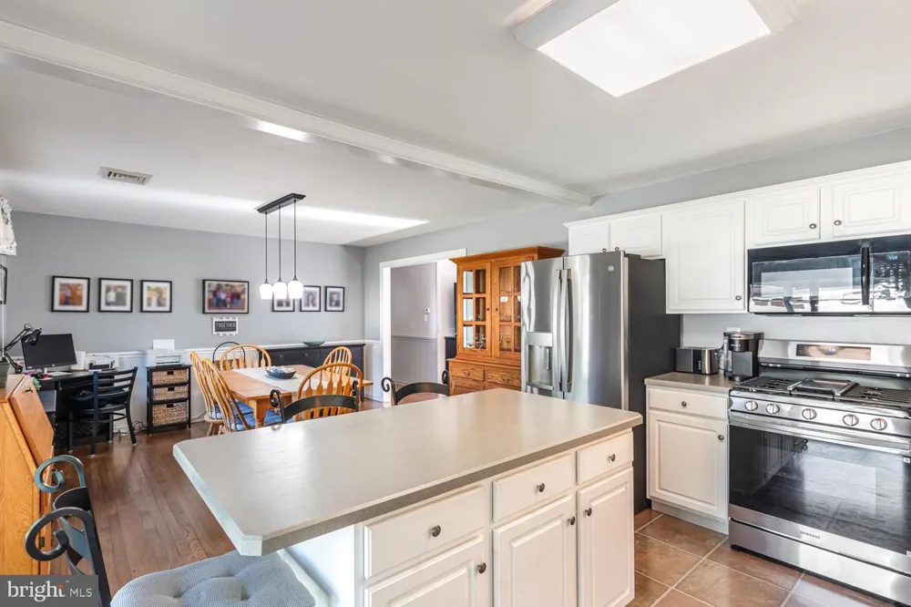 38 PINEHURST DRIVE Little Egg Harbor, NJ 08087