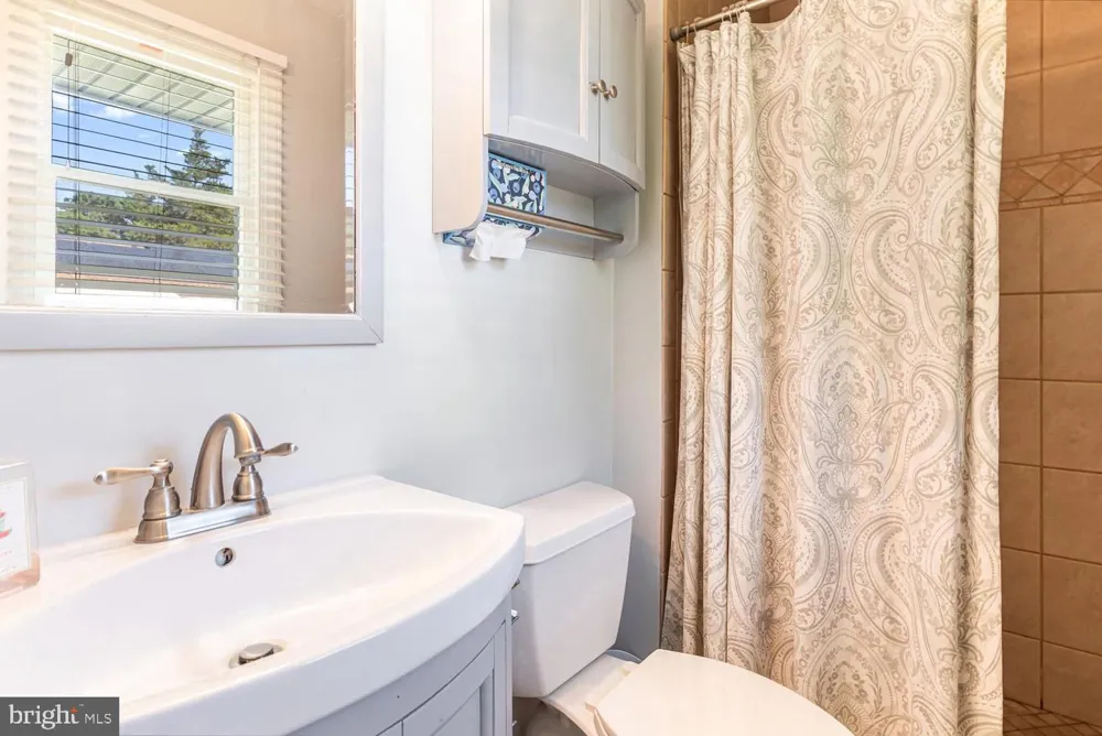 38 PINEHURST DRIVE Little Egg Harbor, NJ 08087