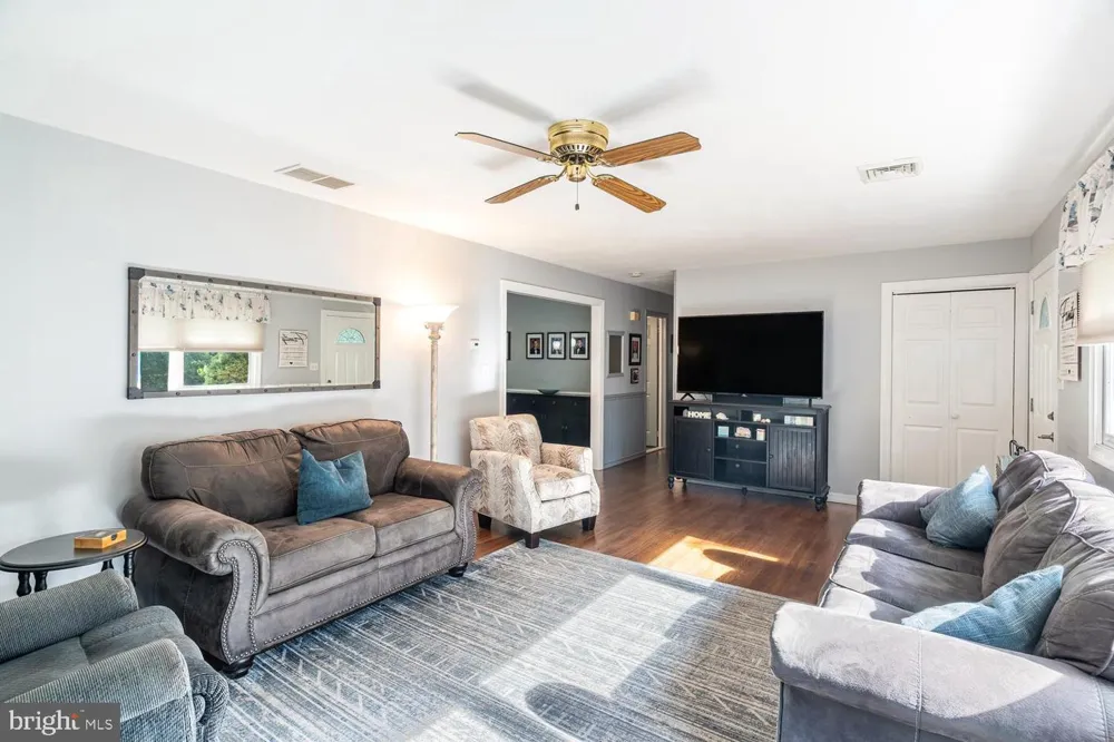 38 PINEHURST DRIVE Little Egg Harbor, NJ 08087