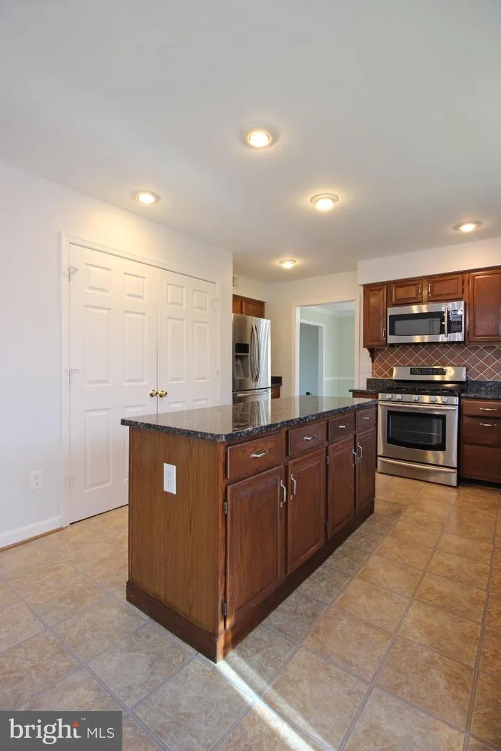 13111 WILLOUGHBY DRIVE Fairfax, VA 22033