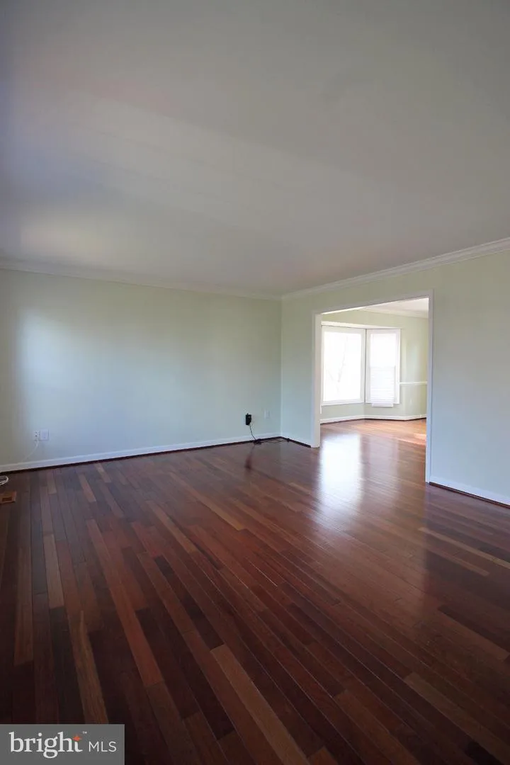 13111 WILLOUGHBY DRIVE Fairfax, VA 22033