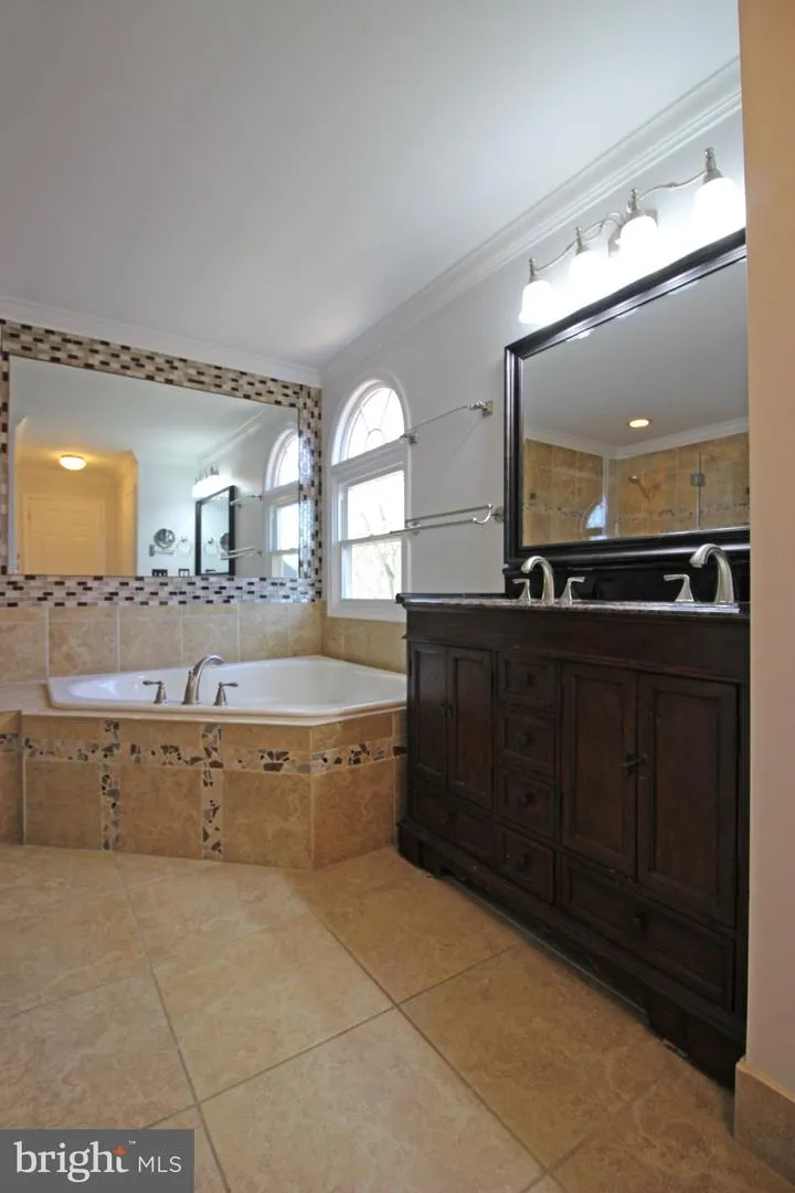 13111 WILLOUGHBY DRIVE Fairfax, VA 22033
