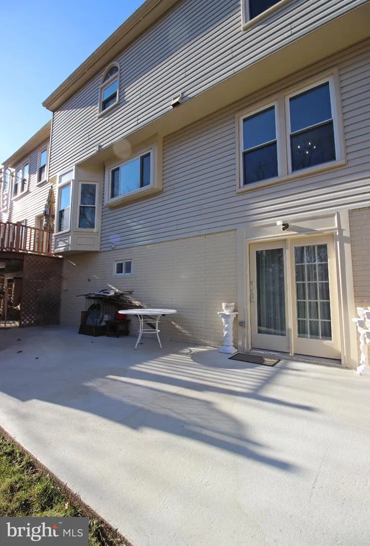 13111 WILLOUGHBY DRIVE Fairfax, VA 22033