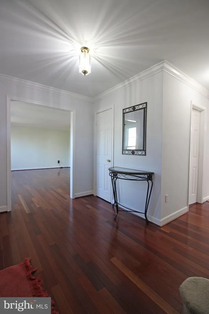 13111 WILLOUGHBY DRIVE Fairfax, VA 22033