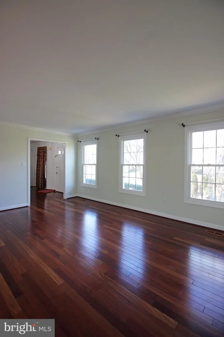 13111 WILLOUGHBY DRIVE Fairfax, VA 22033