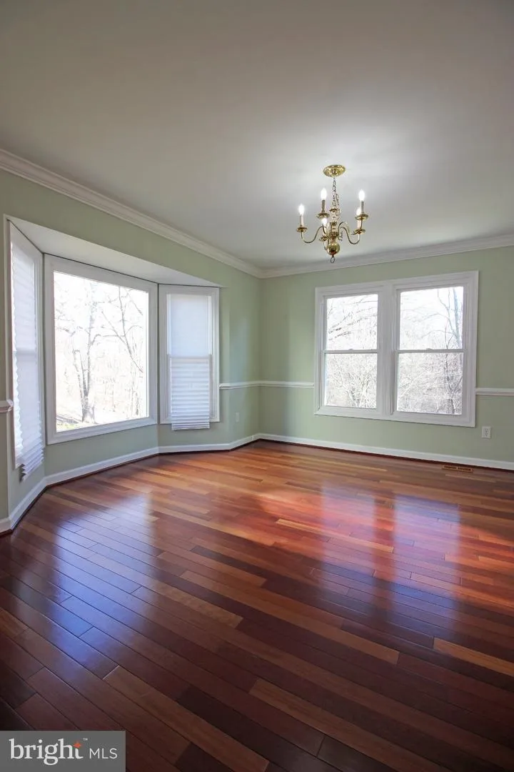 13111 WILLOUGHBY DRIVE Fairfax, VA 22033