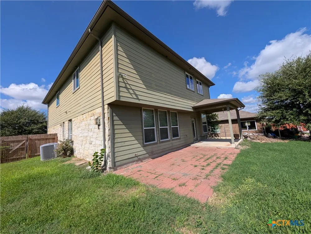 212 Oak Creek Way New Braunfels, TX 78130