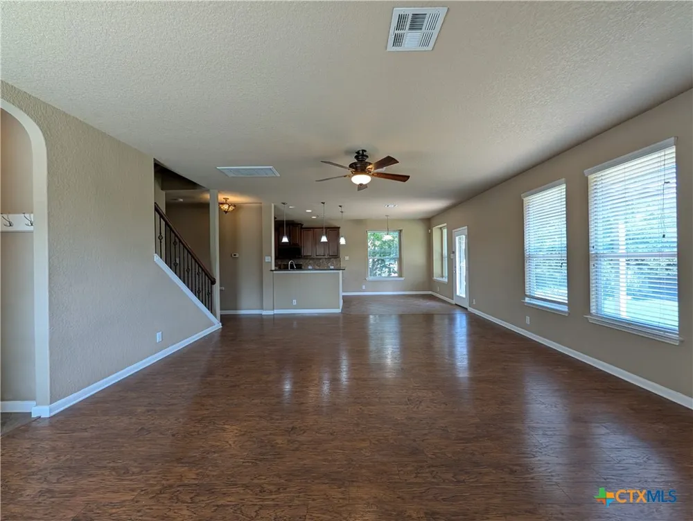 212 Oak Creek Way New Braunfels, TX 78130