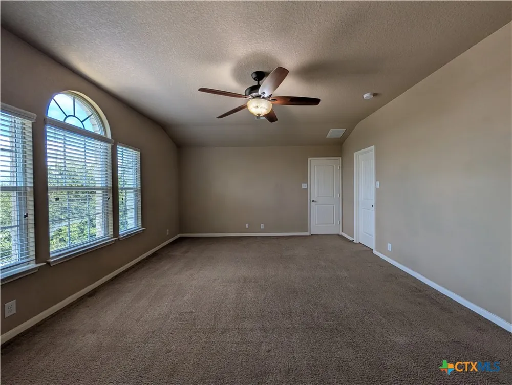 212 Oak Creek Way New Braunfels, TX 78130