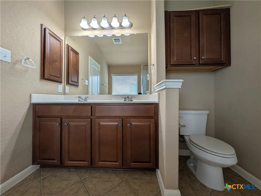212 Oak Creek Way New Braunfels, TX 78130