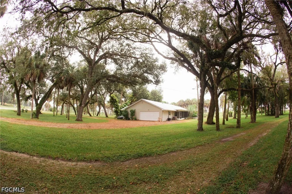 County Rd 78 Fort Denaud, FL 33935
