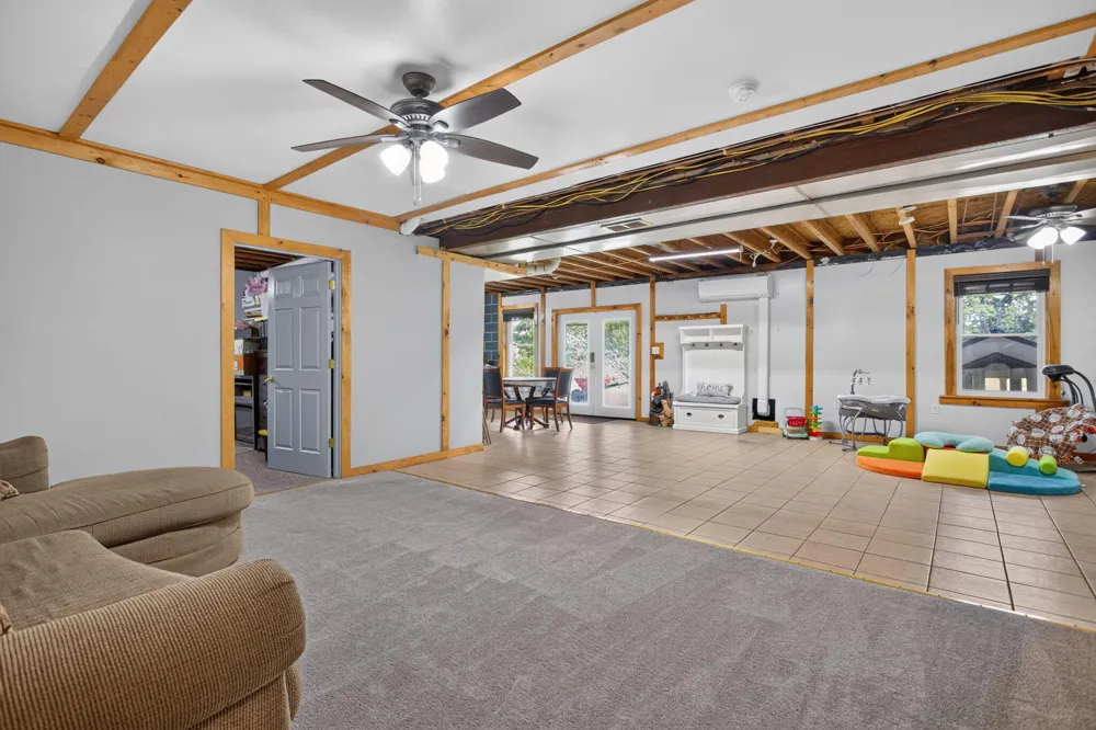 4722 Root Station Road Jackson, MI 49201