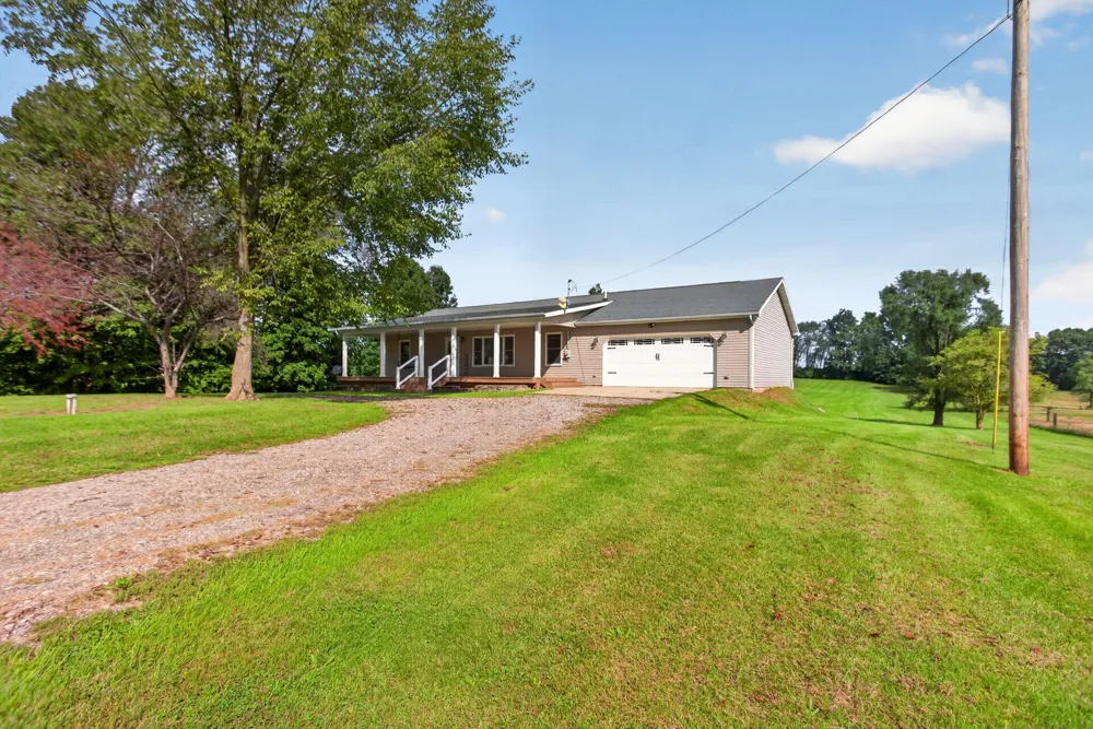 4722 Root Station Road Jackson, MI 49201