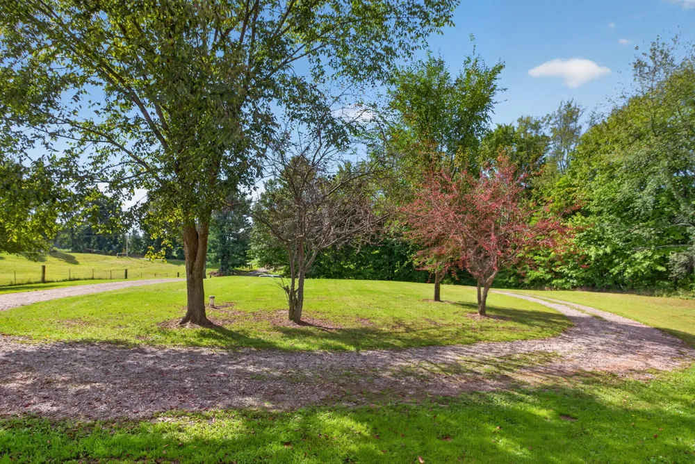 4722 Root Station Road Jackson, MI 49201