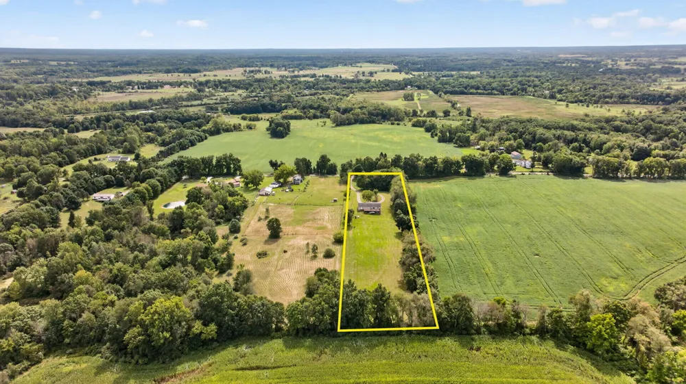 4722 Root Station Road Jackson, MI 49201