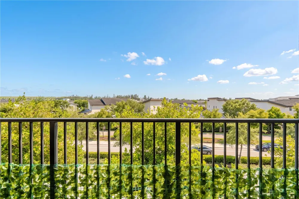7809 NW 104th Ave #31 Doral, FL 33178