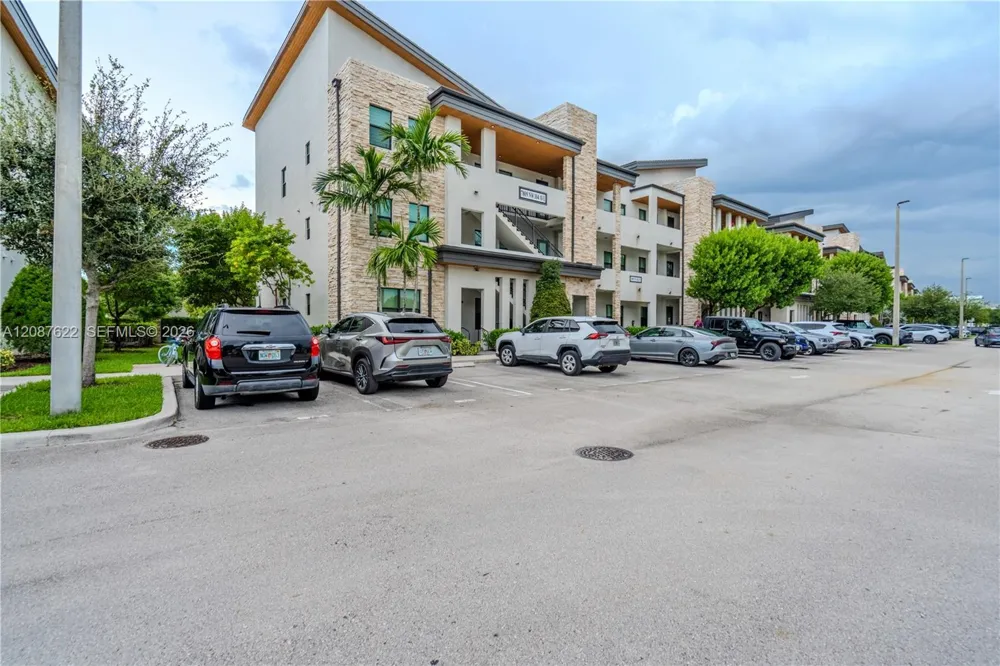 7809 NW 104th Ave #31 Doral, FL 33178