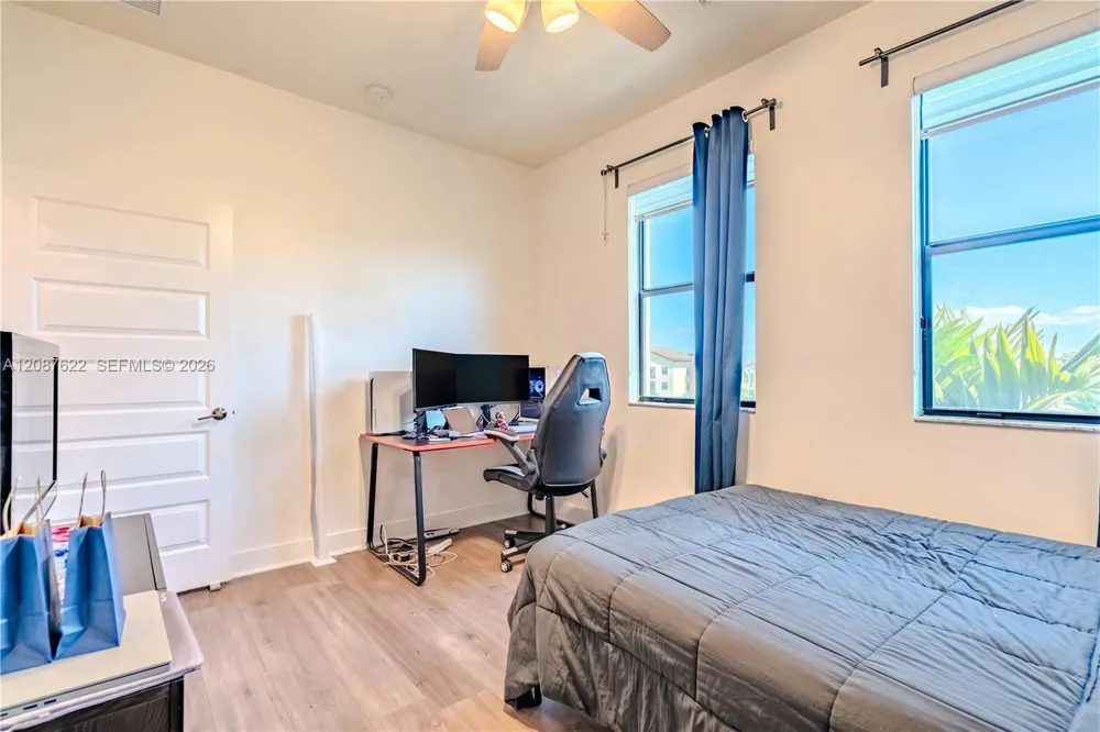 7809 NW 104th Ave #31 Doral, FL 33178