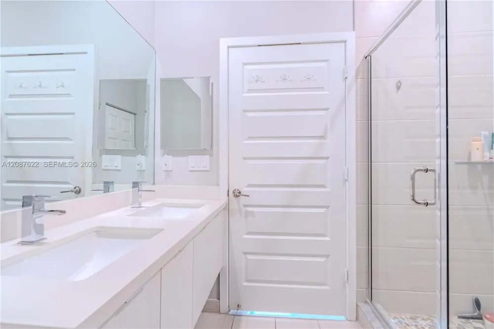7809 NW 104th Ave #31 Doral, FL 33178