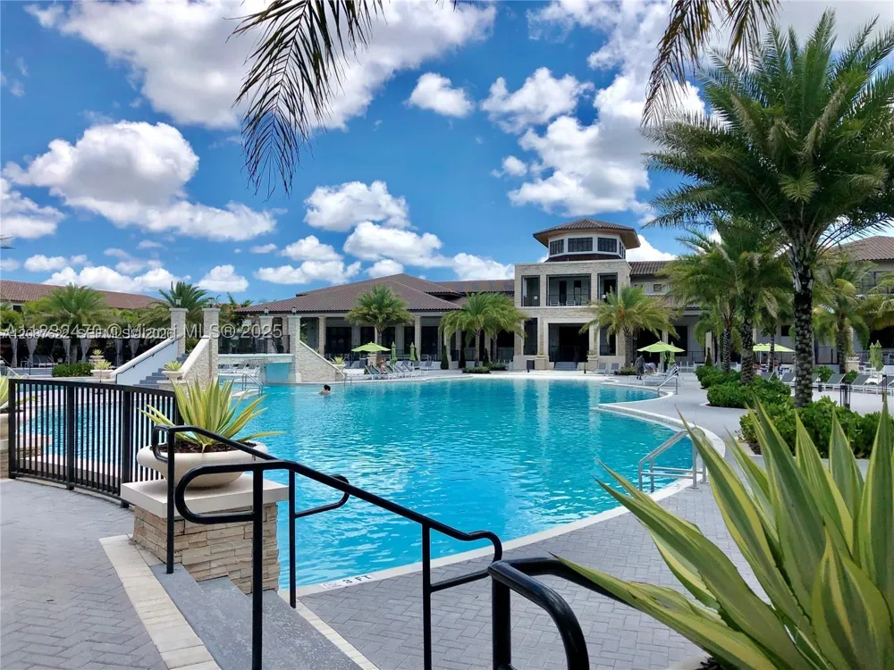 7809 NW 104th Ave #31 Doral, FL 33178