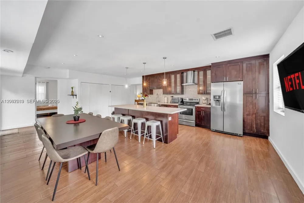 710 NE 141st St North Miami, FL 33161