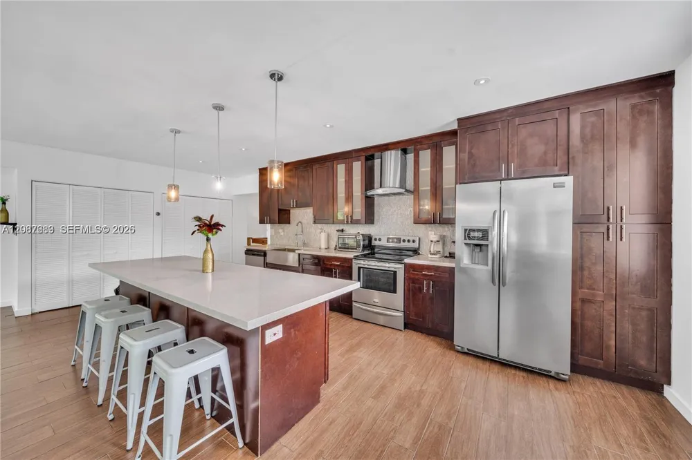 710 NE 141st St North Miami, FL 33161