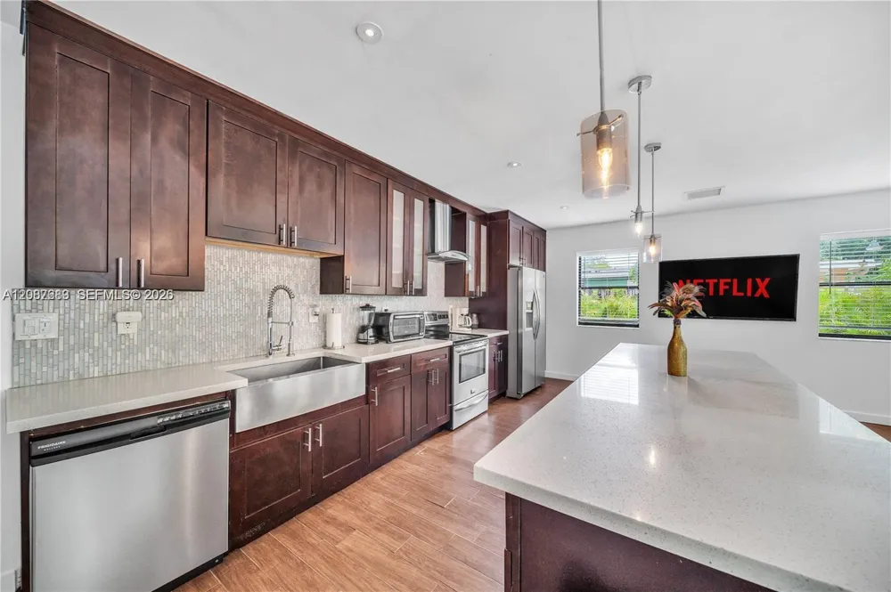 710 NE 141st St North Miami, FL 33161