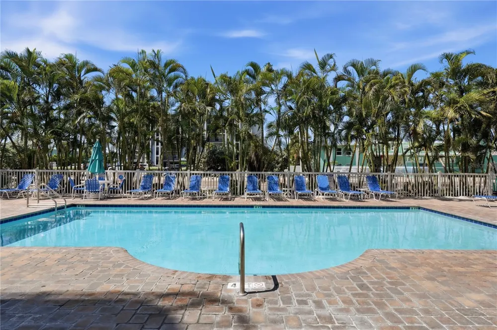 11605 GULF BOULEVARD #203 Treasure Island, FL 33706