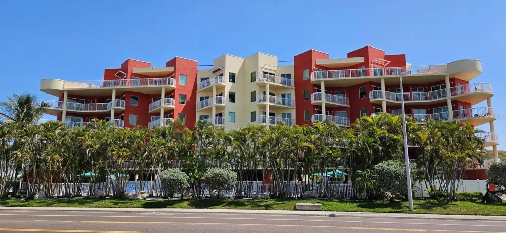 11605 GULF BOULEVARD #203 Treasure Island, FL 33706