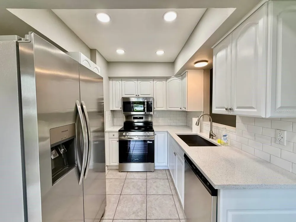 16596 BRIGADOON DRIVE Tampa, FL 33618