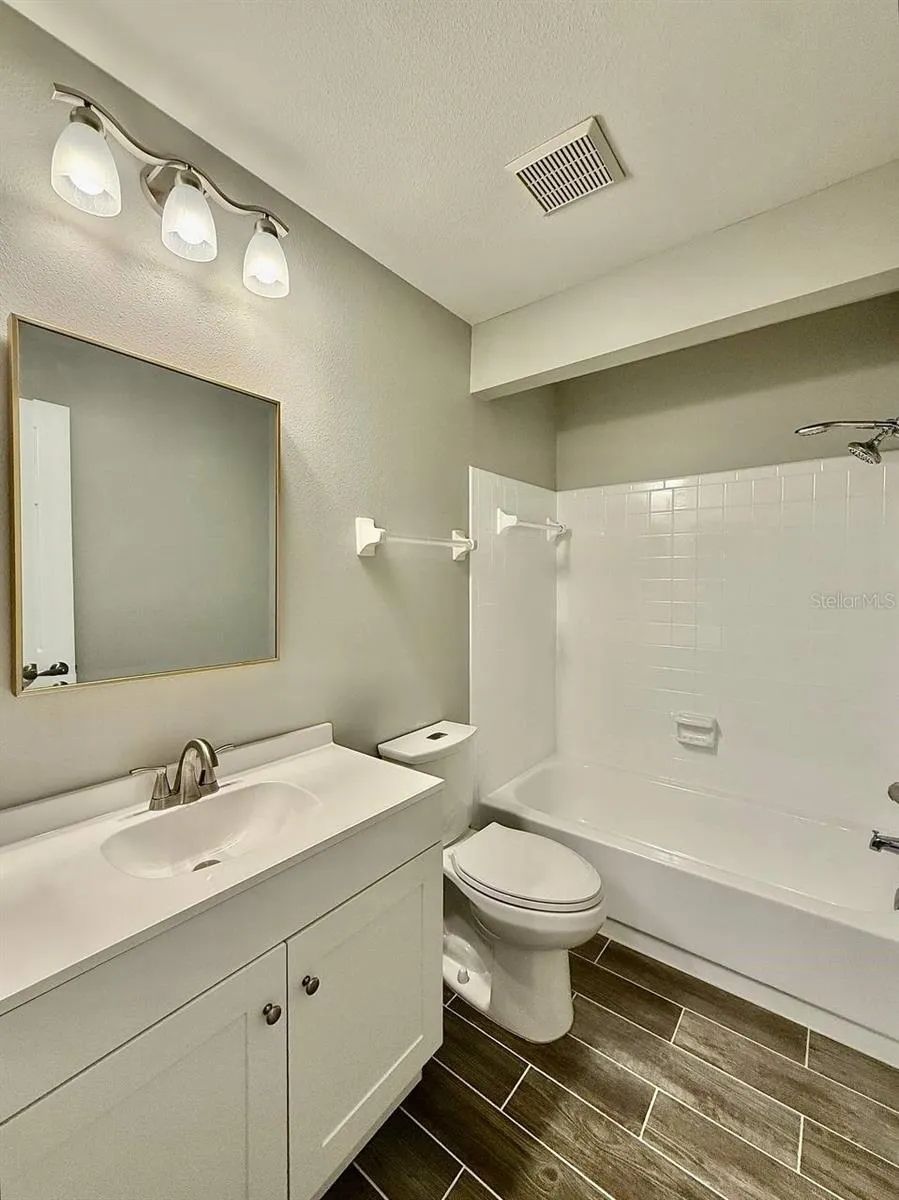 16596 BRIGADOON DRIVE Tampa, FL 33618