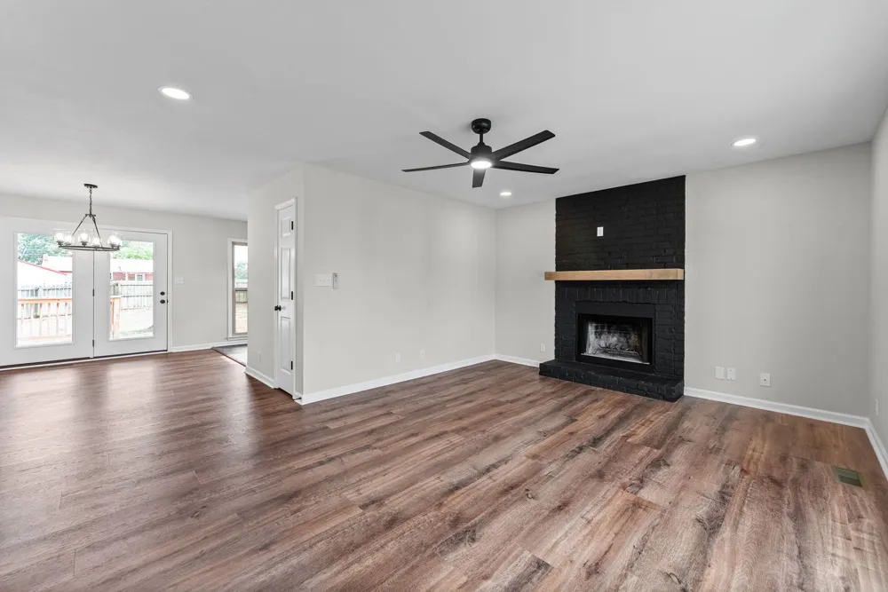 2161 Amadeus Dr Clarksville, TN 37040