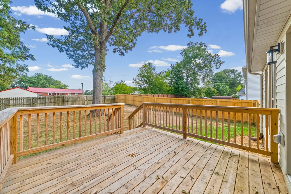 2161 Amadeus Dr Clarksville, TN 37040