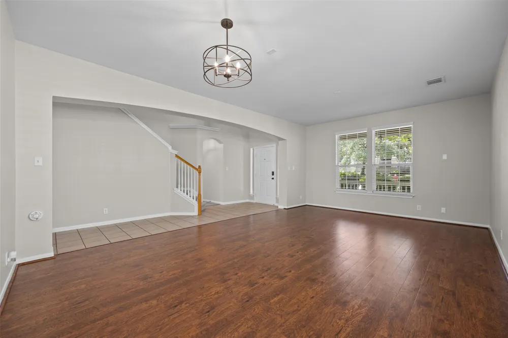 5881 Fergus Kyle, TX 78640