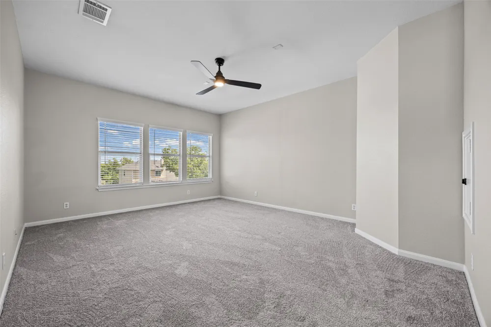 5881 Fergus Kyle, TX 78640