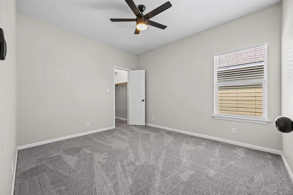 5881 Fergus Kyle, TX 78640
